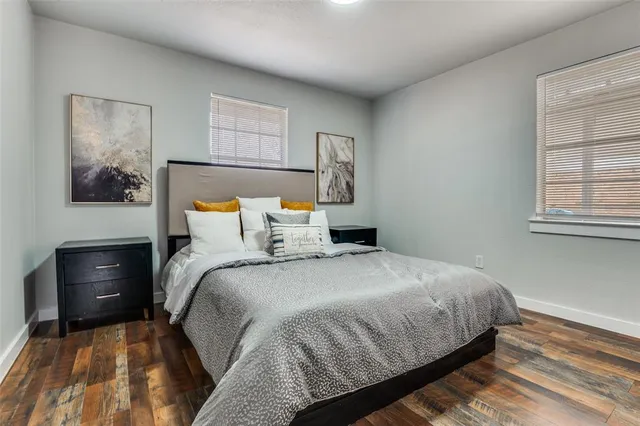 $289,500 | 113 Brook Hollow Drive, DeSoto, TX 75115