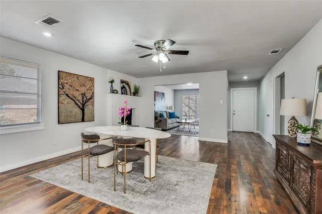 $289,500 | 113 Brook Hollow Drive, DeSoto, TX 75115