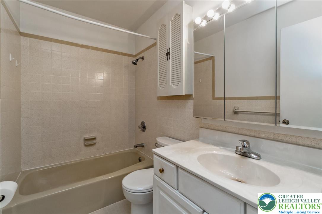 3105 Hecktown Road Easton, PA 18045 - Photo 34 of 44 Gallery Image 34