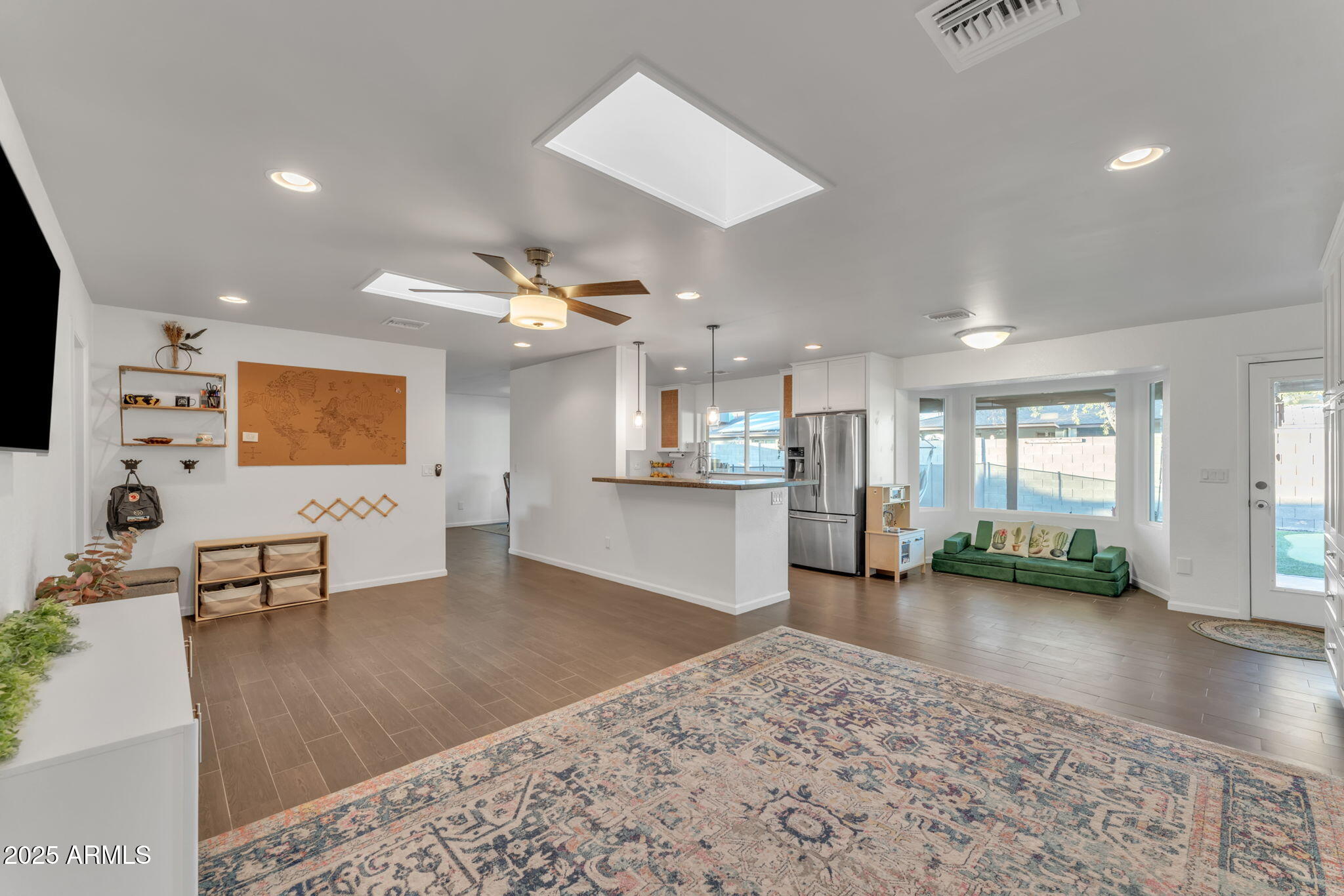 222 East Saint John Road Phoenix, AZ 85022 - Photo 18 of 35 18-web-or-mls-18__a738490