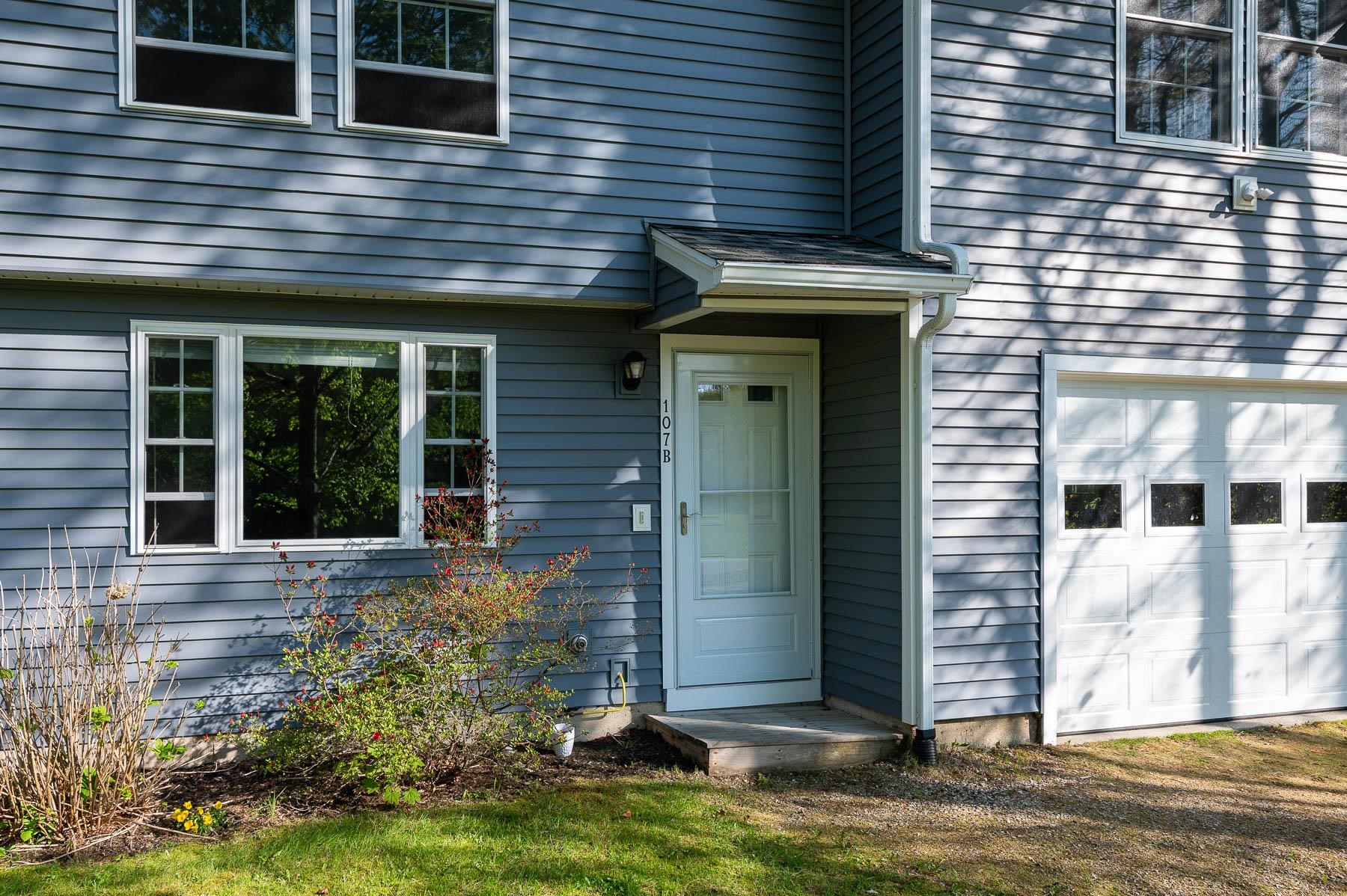 107 Tidy Road Eliot, ME 03903 - Photo 4 of 59
