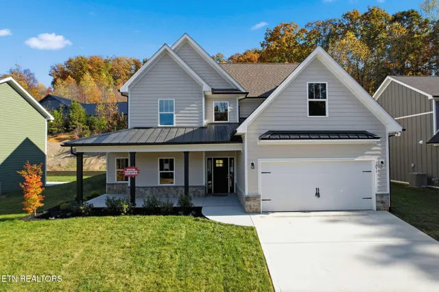 $549,900 | 1751 Green Meadows Lane, Lenoir City, TN 37771