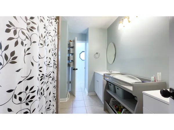 $279,900 | 5627 Hill Rise Drive, Indianapolis, IN 46237