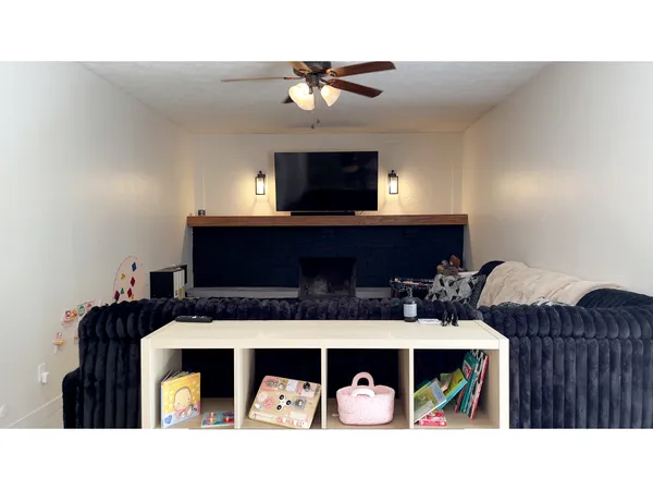 $279,900 | 5627 Hill Rise Drive, Indianapolis, IN 46237