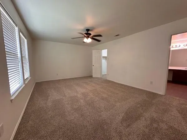 $2,095 | 433 Emerald Creek Drive, Fort Worth, TX 76131