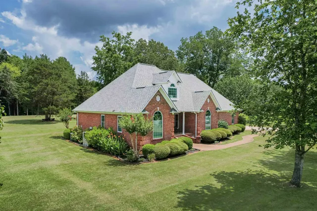 $499,900 | 372 Cr 218 Drive, Corinth, MS 38834
