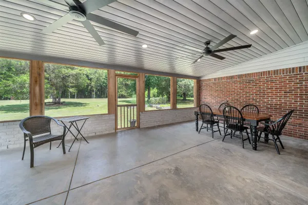 $499,900 | 372 Cr 218 Drive, Corinth, MS 38834