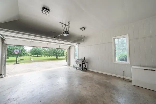 $499,900 | 372 Cr 218 Drive, Corinth, MS 38834