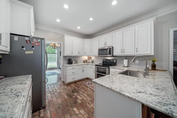 $499,900 | 372 Cr 218 Drive, Corinth, MS 38834