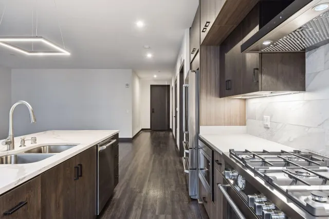 $4,404 | 253 Lake Street East, Unit 212, Wayzata, MN 55391