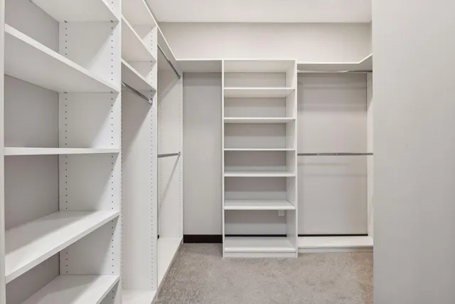 $4,404 | 253 Lake Street East, Unit 212, Wayzata, MN 55391