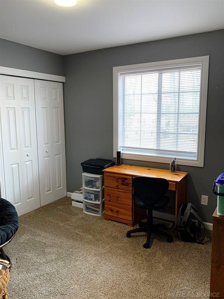 1524 Remsing Street Hartland, MI 48353 - Photo 11 of 18 50008769-10.JPG