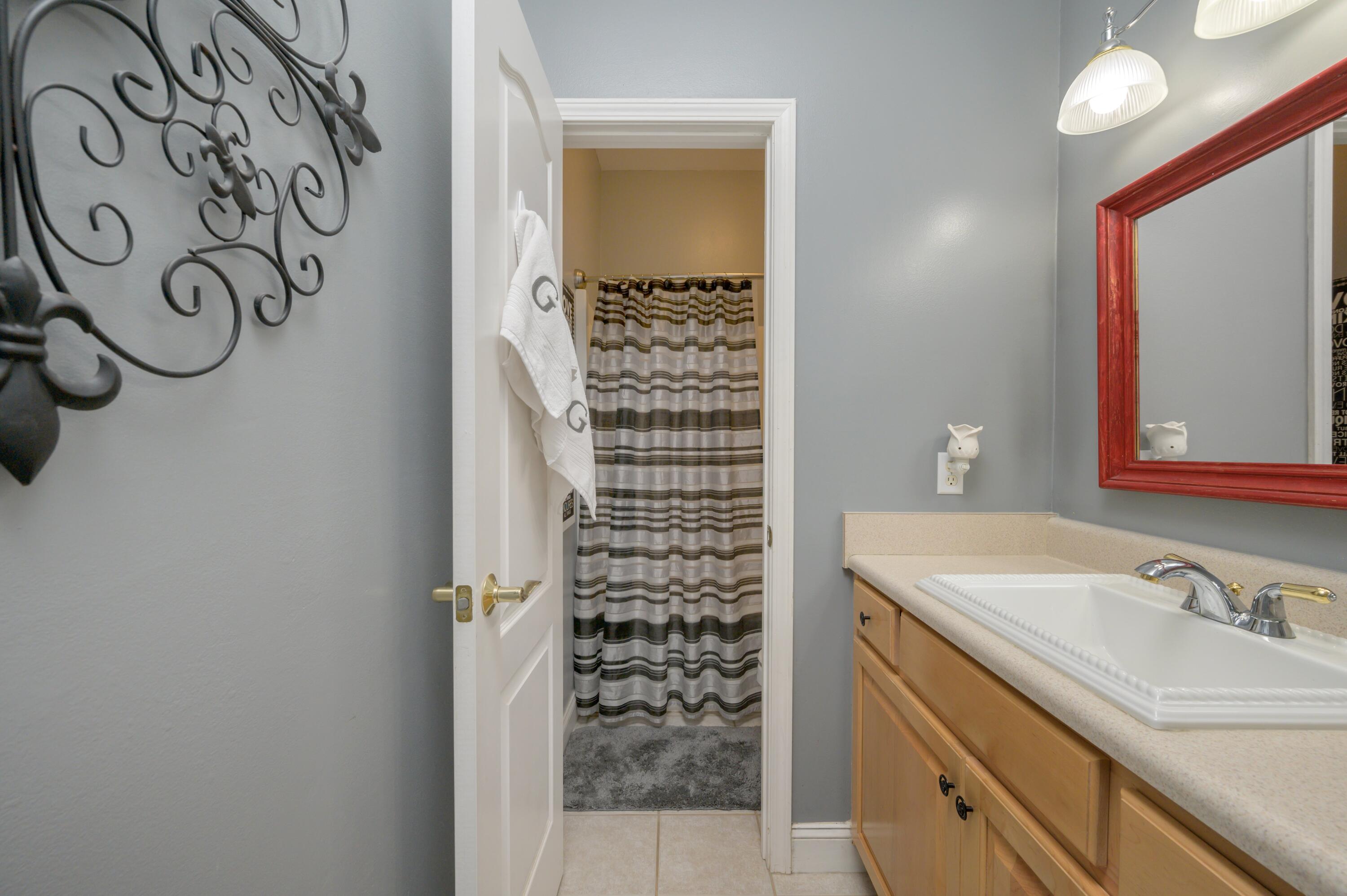845 Berry Patch Road DeFuniak Springs, FL 32435 - Photo 54 of 61 Guest Bath