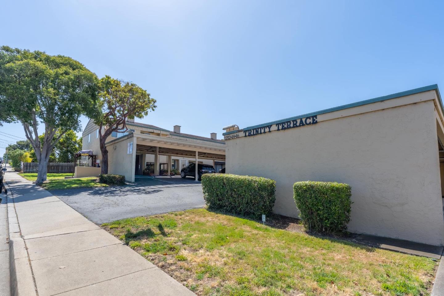 1226 Trinity Avenue Seaside, CA 93955 - Photo 4 of 24