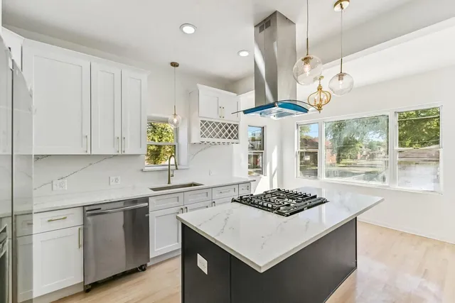 $449,900 | 7801 South Eberhart Avenue, Chicago, IL 60619