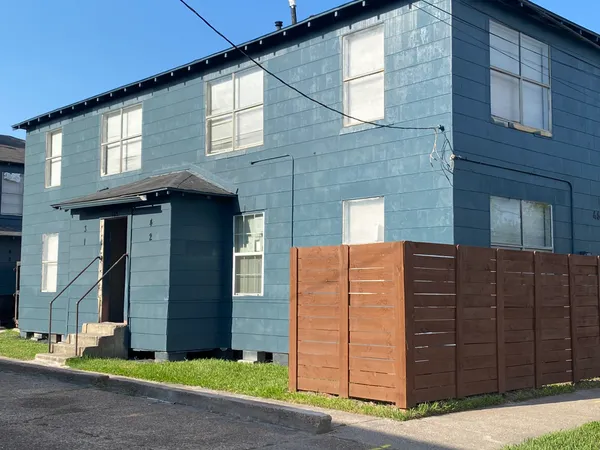 $800 | 4609 Market Street, Unit 3, Houston, TX 77020