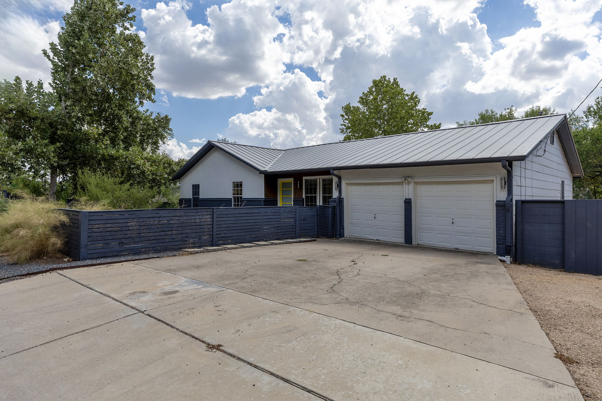 5307 Ledesma Road Austin, TX 78721 - Photo 2 of 36