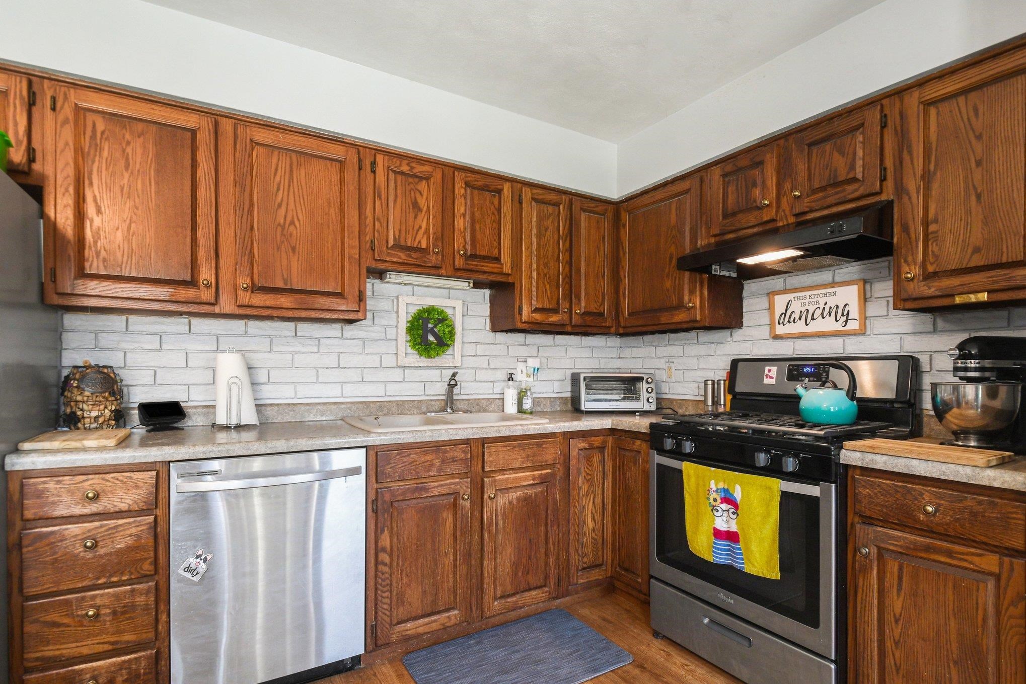 57058 Pine Road South Bend, IN 46619 - Photo 8 of 28 Gallery Image 8