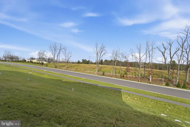 $2,250 | 100 Pomo Lane, Winchester, VA 22602