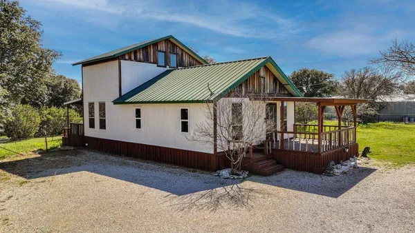 $1,950 | 504 Doe Lane, Graham, TX 76450