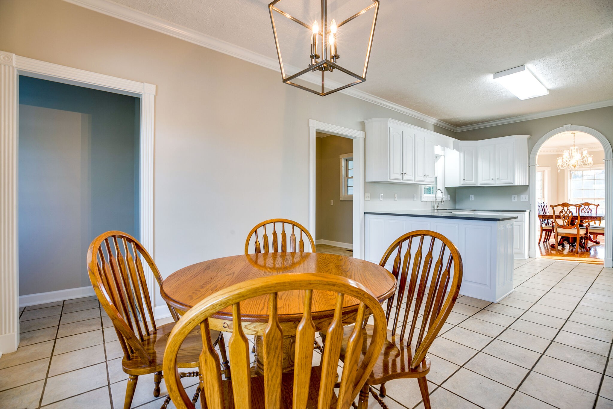 163 Harper Road Manchester, TN 37355 - Photo 18 of 43 a dining room with furniture and window