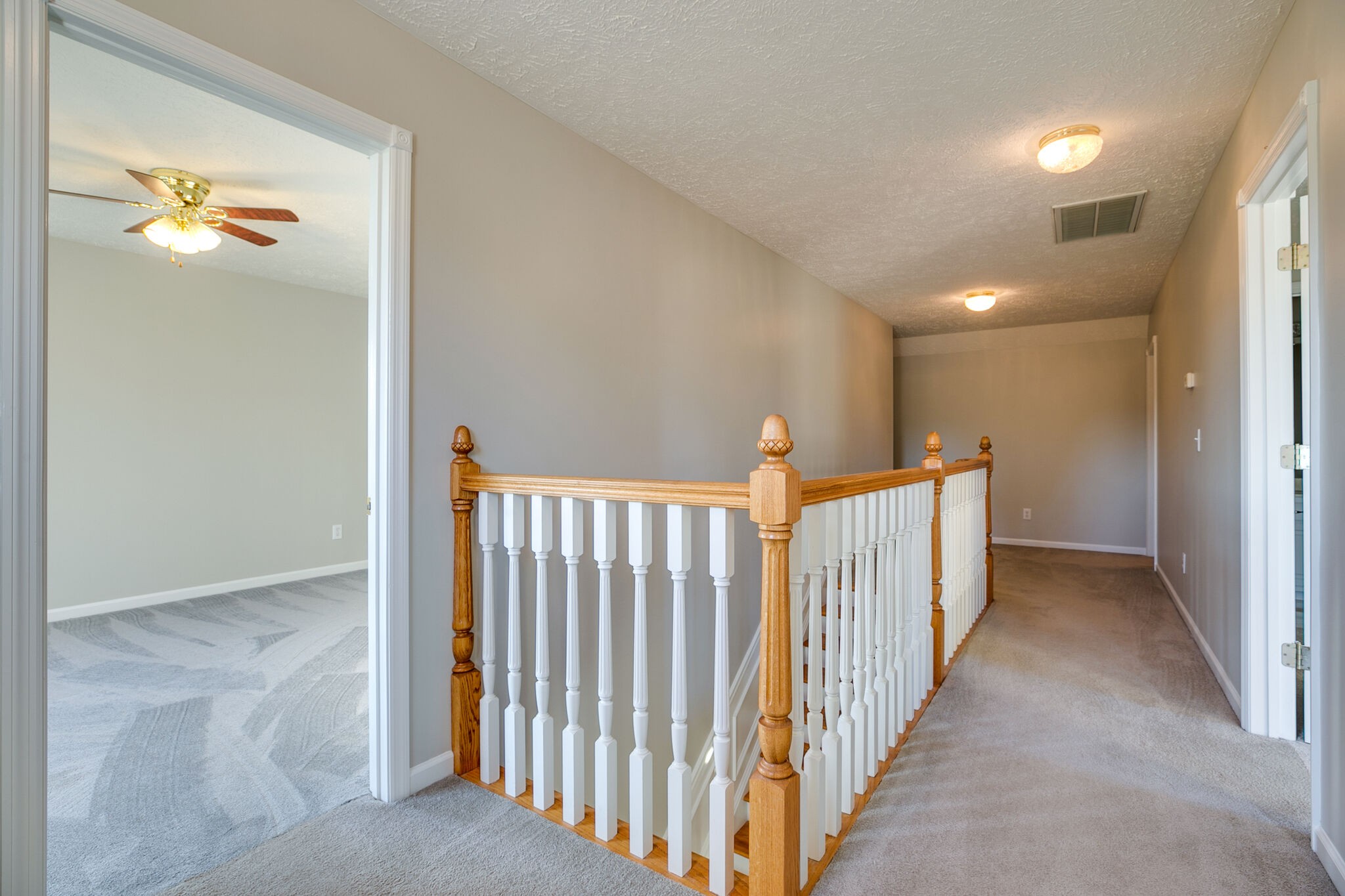 163 Harper Road Manchester, TN 37355 - Photo 29 of 43 a view of a hallway with closet