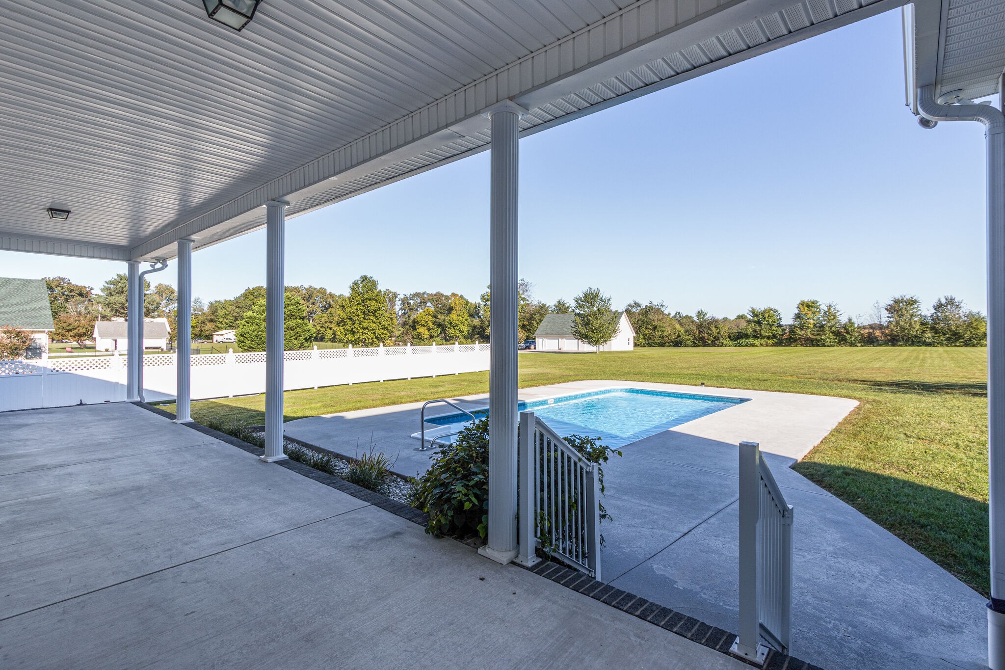 163 Harper Road Manchester, TN 37355 - Photo 39 of 43 a view of swimming pool from a balcony