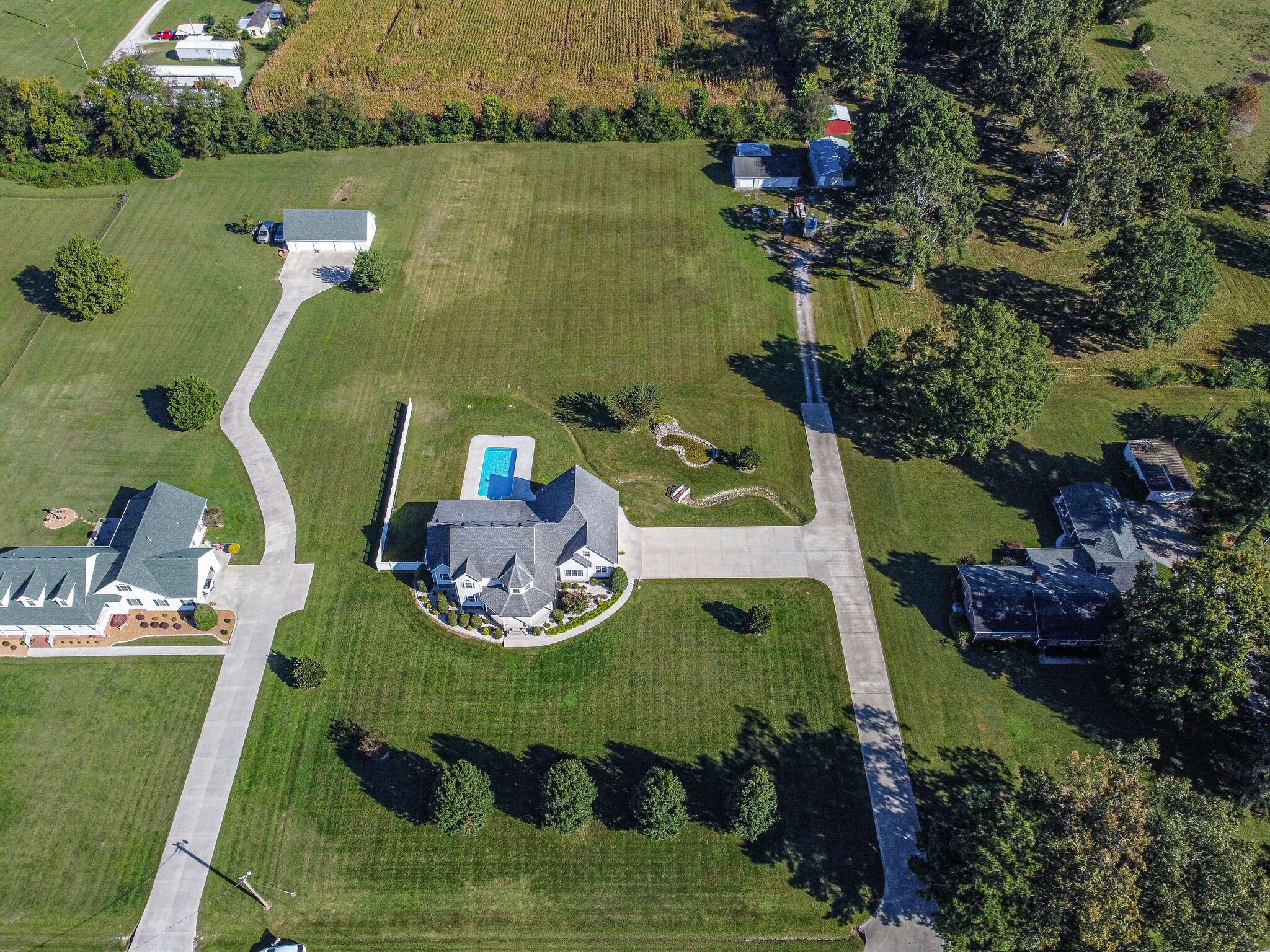 163 Harper Road Manchester, TN 37355 - Photo 7 of 43 an aerial view of a house with a yard