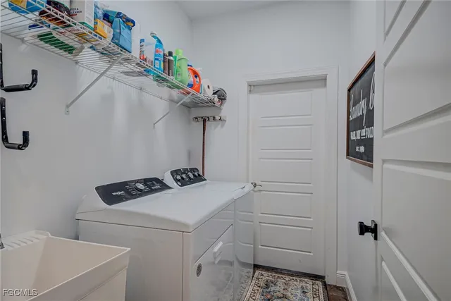 $575,000 | 3985 38th Avenue Southeast, Naples, FL 34117