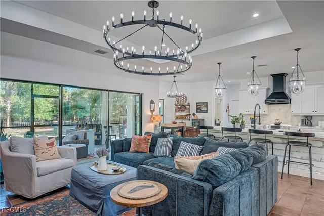 $575,000 | 3985 38th Avenue Southeast, Naples, FL 34117