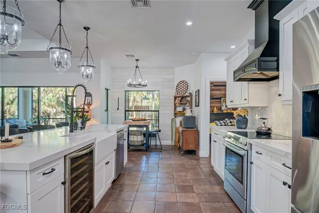 $575,000 | 3985 38th Avenue Southeast, Naples, FL 34117