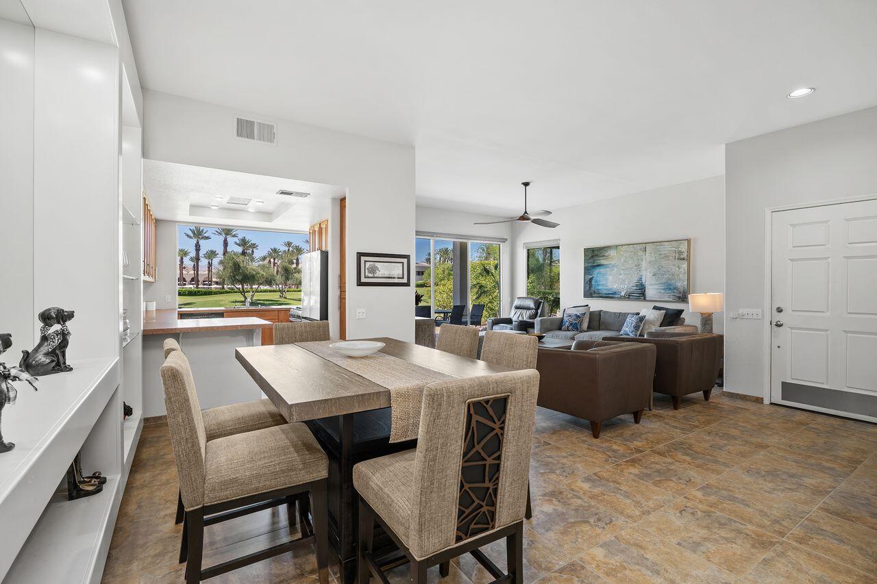 48 Pebble Beach Drive Rancho Mirage, CA 92270 - Photo 8 of 35 12_12136611_189772_189772-EI-112