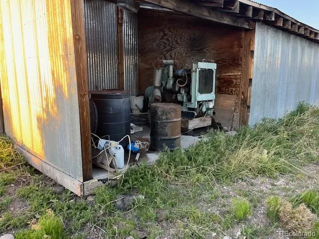 a view of a back yard of the house