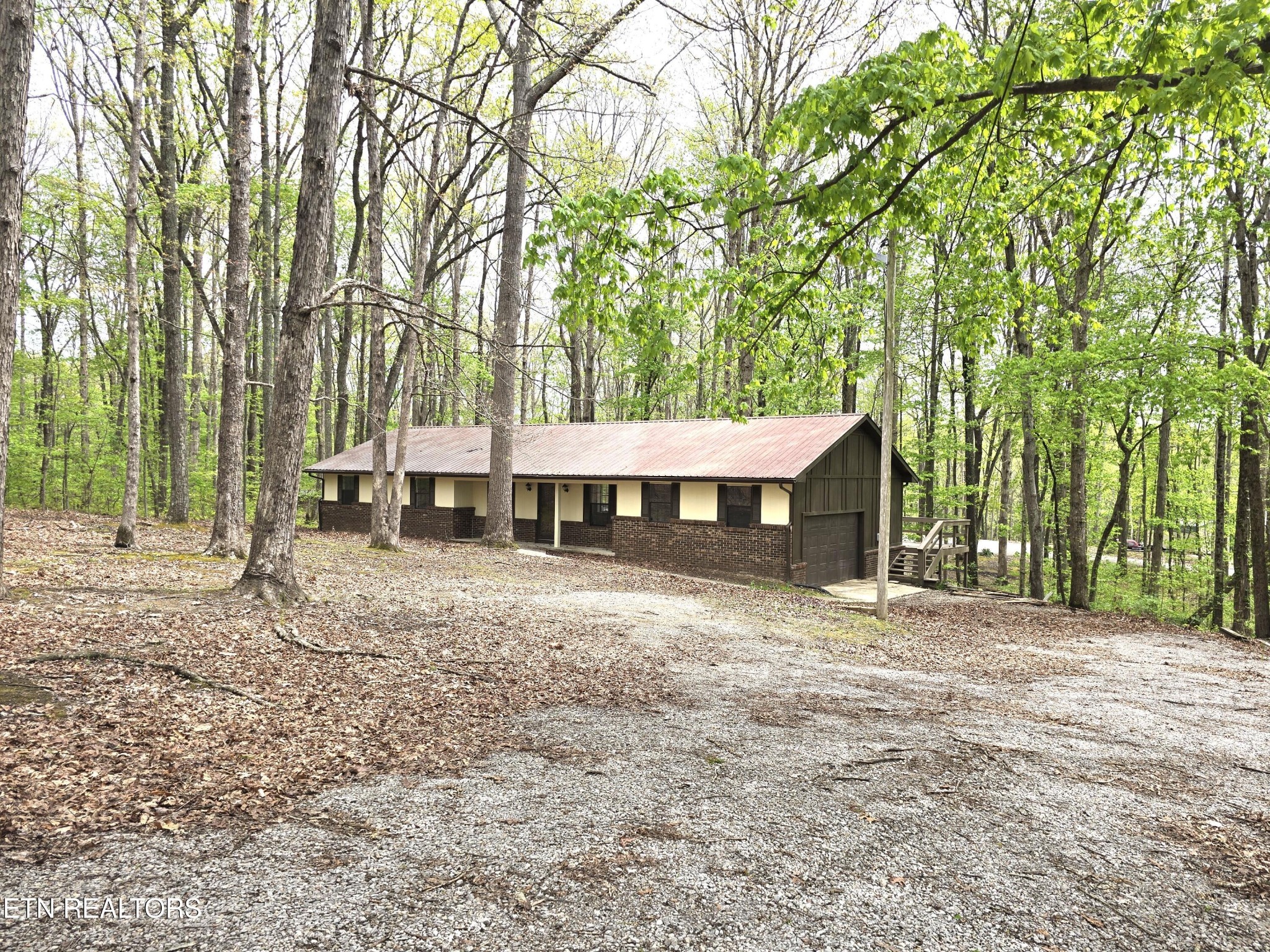 549 Yellow Cliff Estates Road Jamestown, TN 38556 - Photo 2 of 33 Gallery Image 2