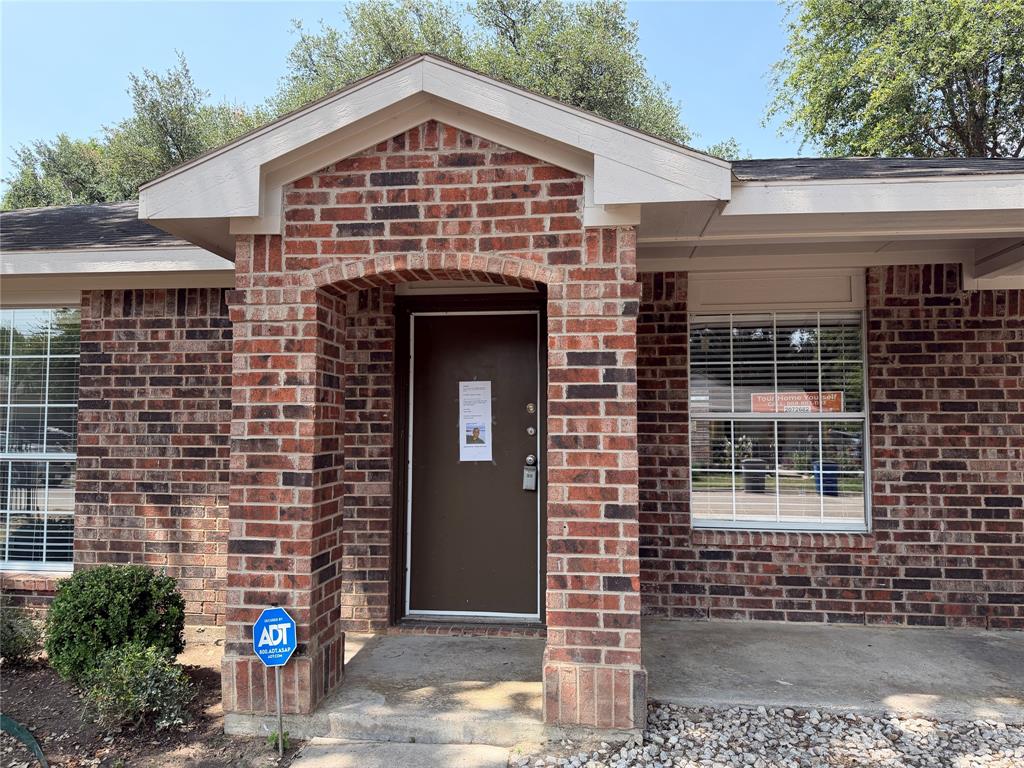 1007 Shaw Street Dallas, TX 75212 - Photo 3 of 29 Gallery Image 3