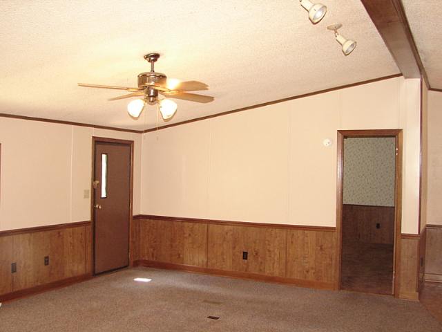 208 Duncan Road Easley, SC 29640 - Photo 3 of 19