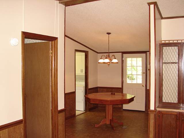 208 Duncan Road Easley, SC 29640 - Photo 4 of 19