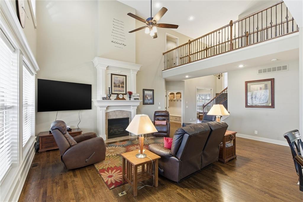 401 Southeast Hackamore Court Lee's Summit, MO 64082 - Photo 12 of 52