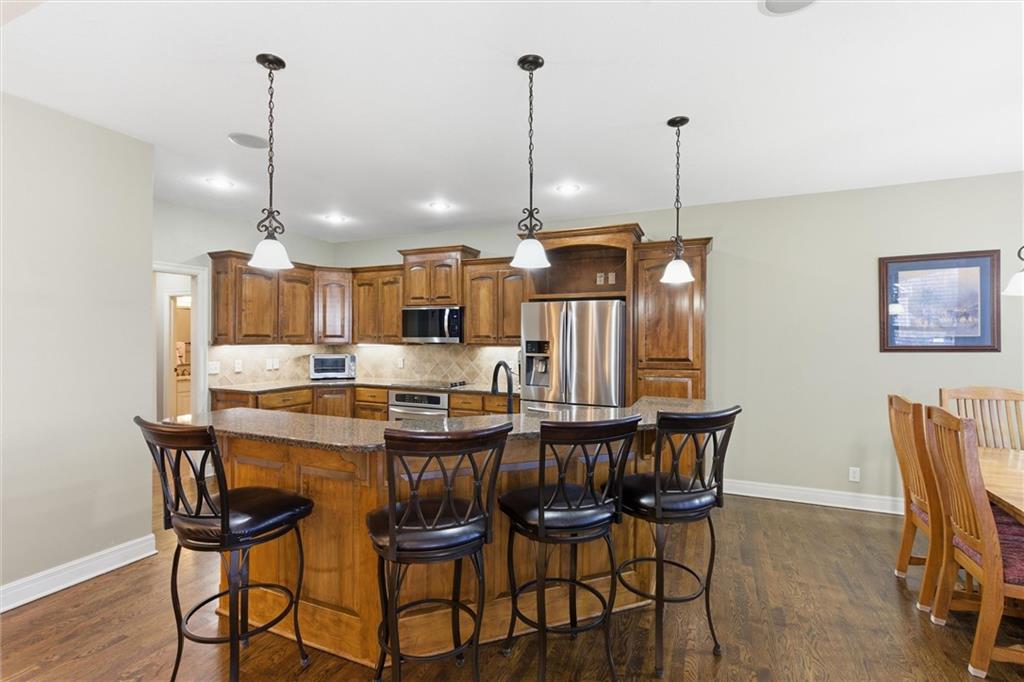 401 Southeast Hackamore Court Lee's Summit, MO 64082 - Photo 13 of 52