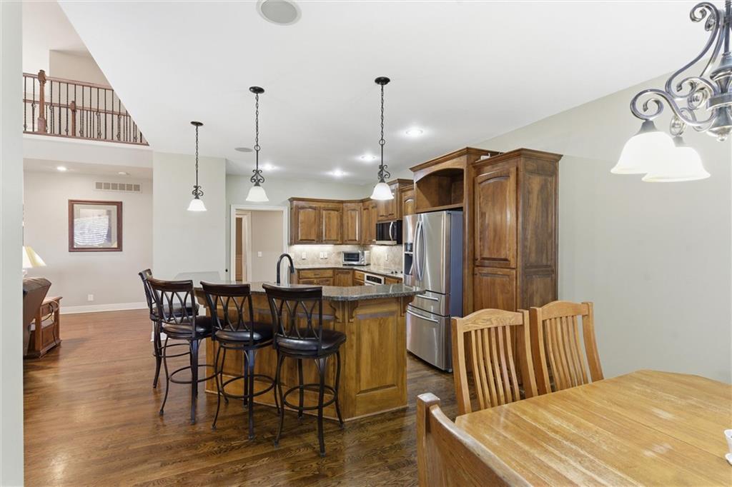 401 Southeast Hackamore Court Lee's Summit, MO 64082 - Photo 15 of 52