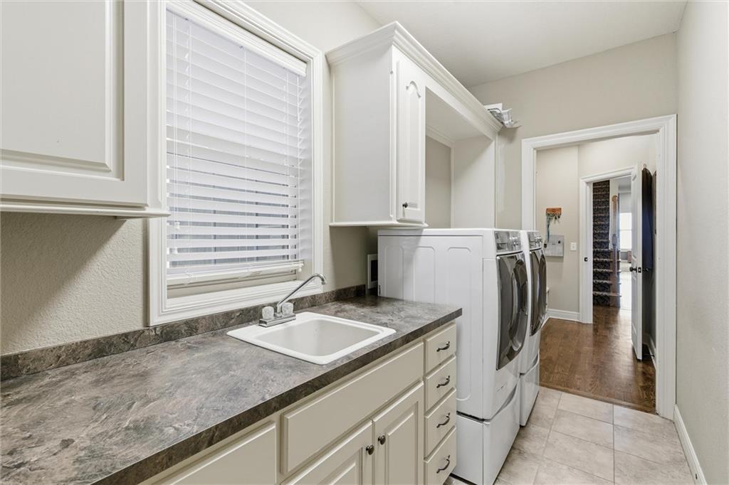 401 Southeast Hackamore Court Lee's Summit, MO 64082 - Photo 26 of 52