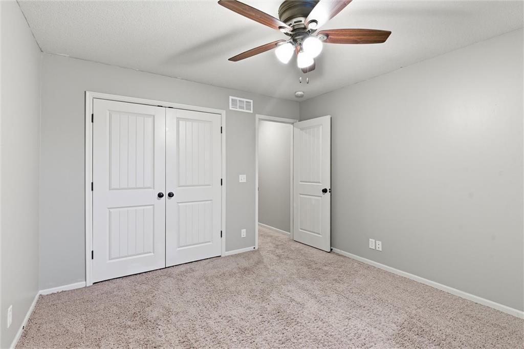 401 Southeast Hackamore Court Lee's Summit, MO 64082 - Photo 31 of 52