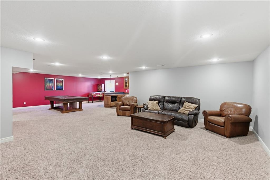 401 Southeast Hackamore Court Lee's Summit, MO 64082 - Photo 35 of 52