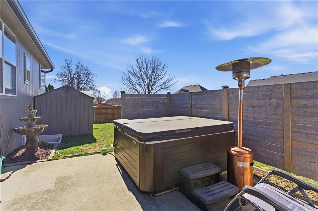 401 Southeast Hackamore Court Lee's Summit, MO 64082 - Photo 45 of 52