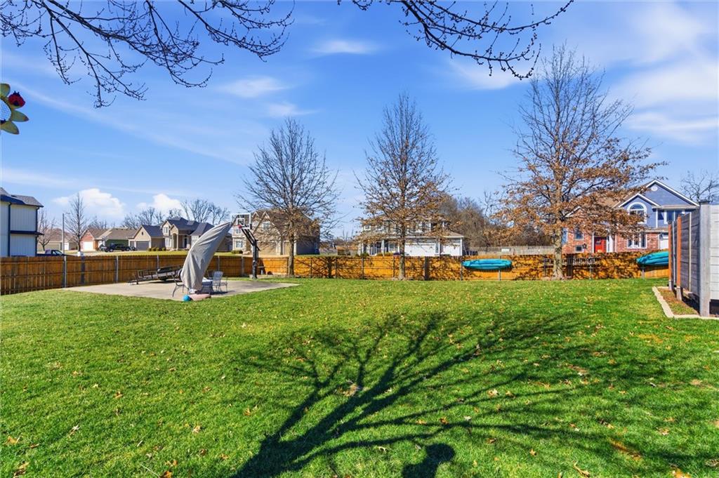 401 Southeast Hackamore Court Lee's Summit, MO 64082 - Photo 46 of 52