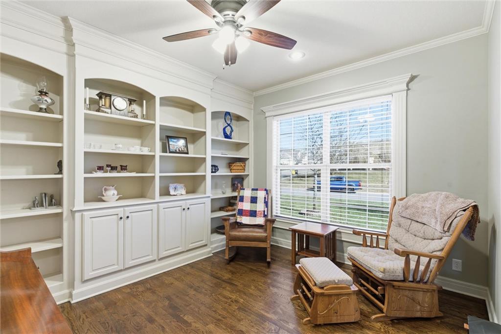 401 Southeast Hackamore Court Lee's Summit, MO 64082 - Photo 5 of 52