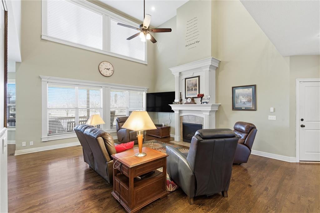 401 Southeast Hackamore Court Lee's Summit, MO 64082 - Photo 9 of 52