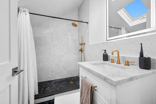 $1,950,000 | 7702 15th Avenue | Bensonhurst