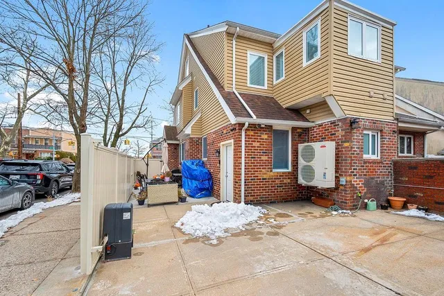 $1,950,000 | 7702 15th Avenue | Bensonhurst