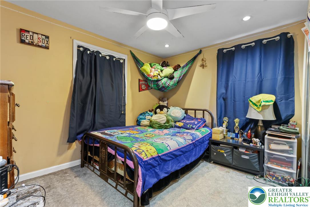 4354 2nd Street Walnutport, PA 18088 - Photo 14 of 21 a bedroom with bed and a window